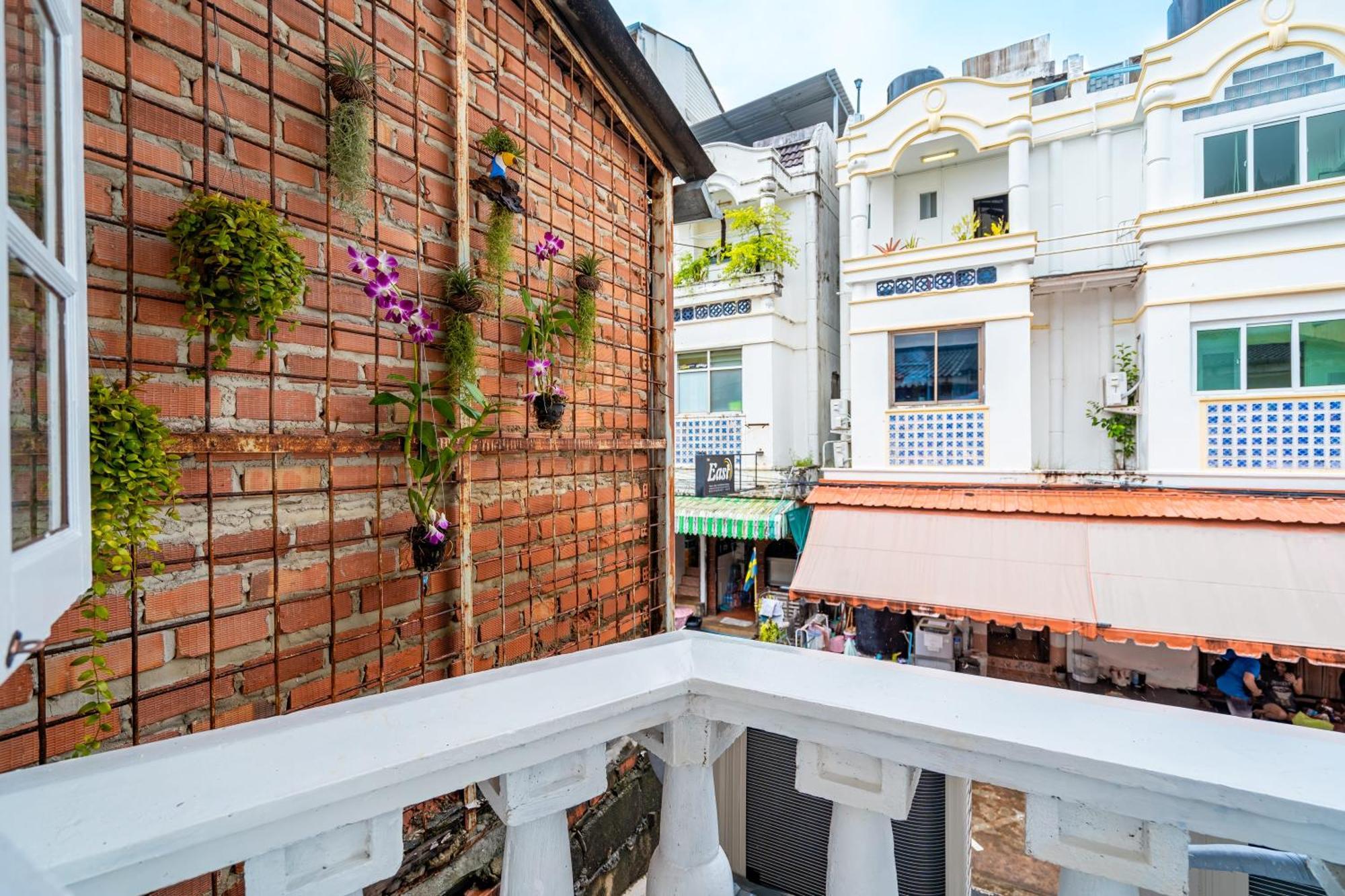 Sweett Lemon Hostel Patong Екстериор снимка