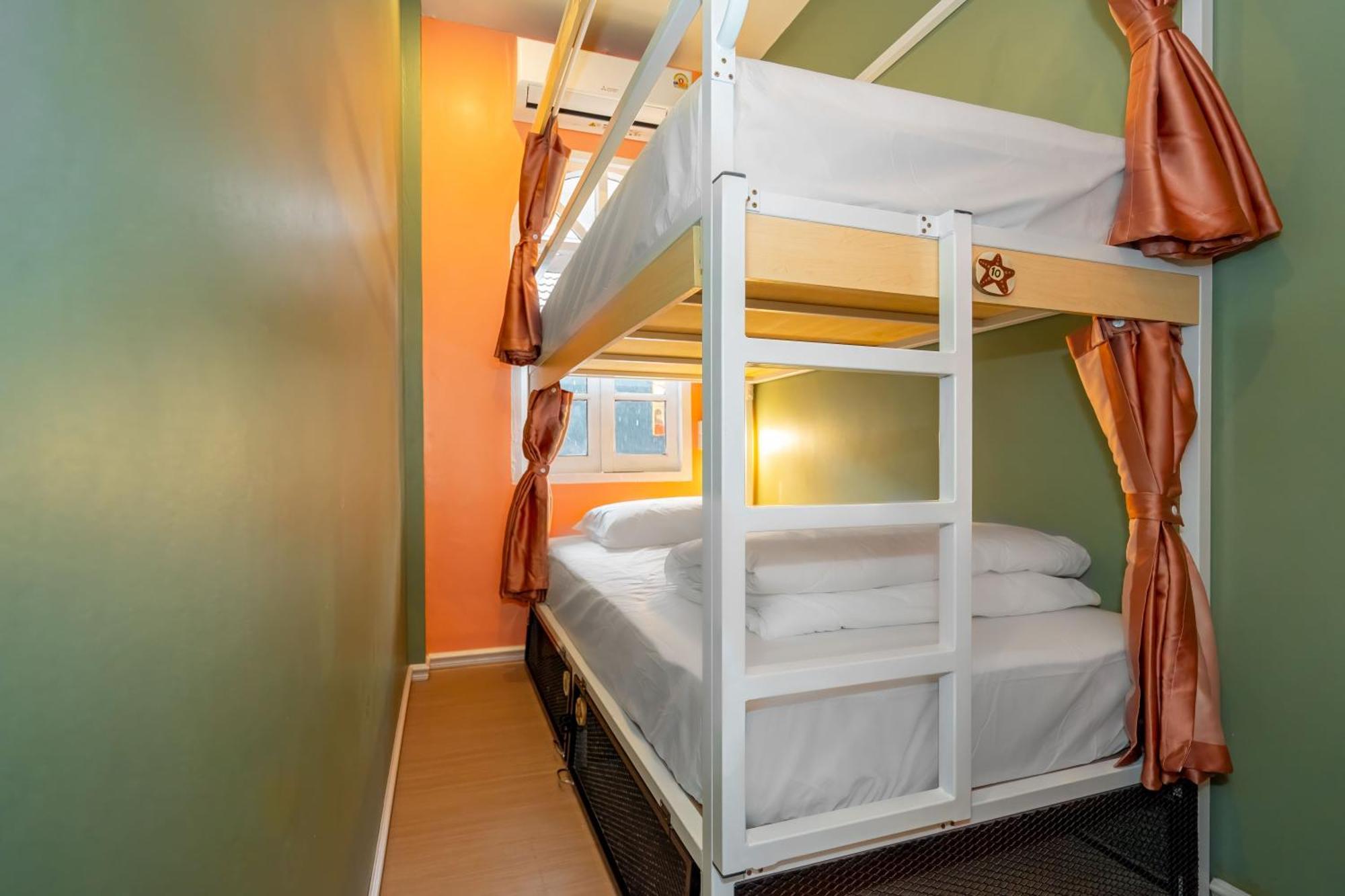 Sweett Lemon Hostel Patong Екстериор снимка