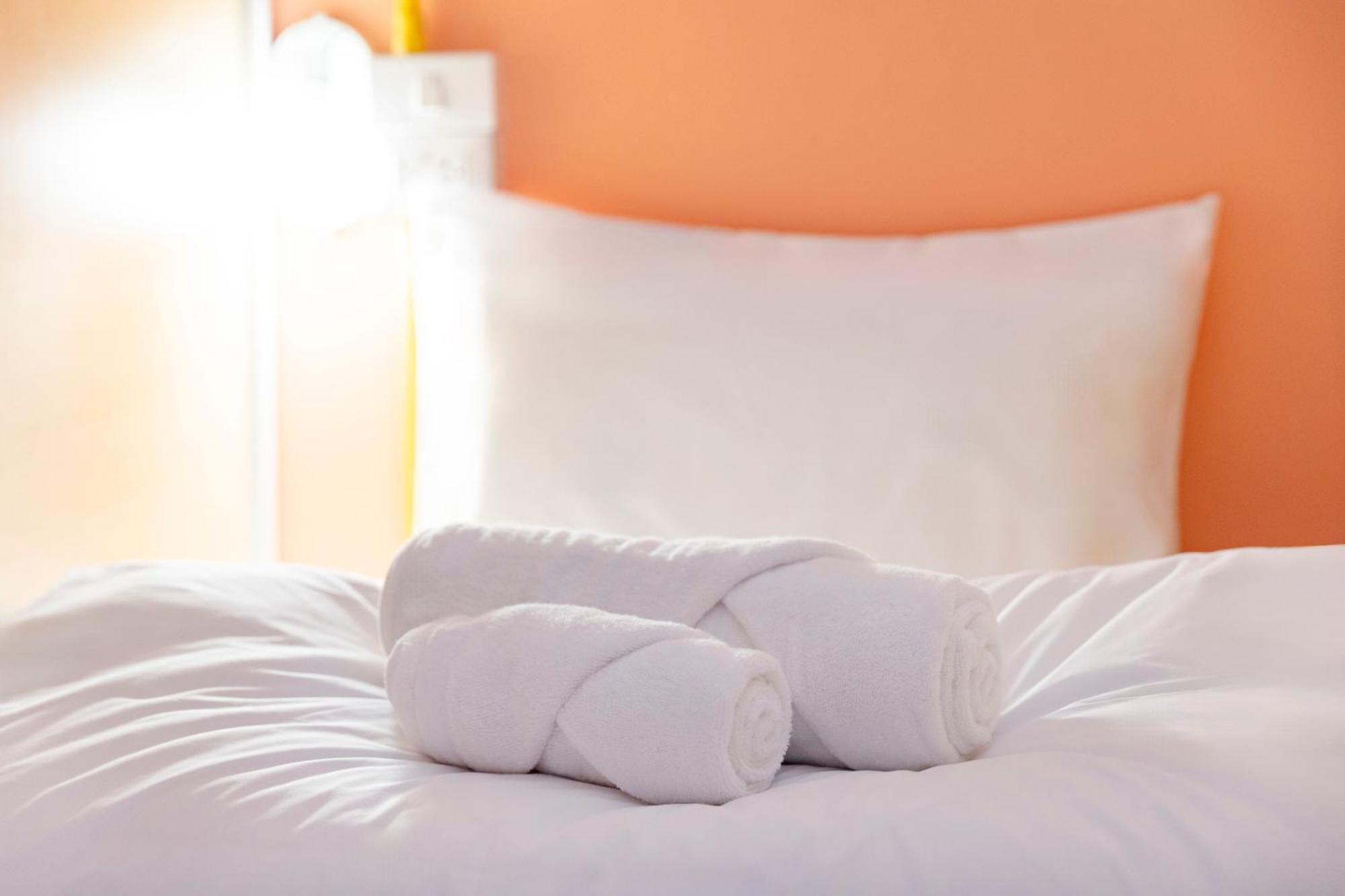 Sweett Lemon Hostel Patong Екстериор снимка