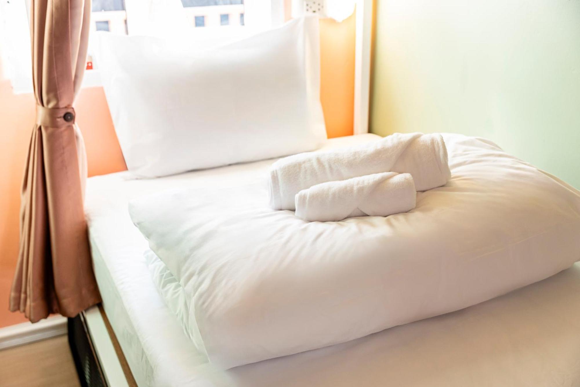 Sweett Lemon Hostel Patong Екстериор снимка