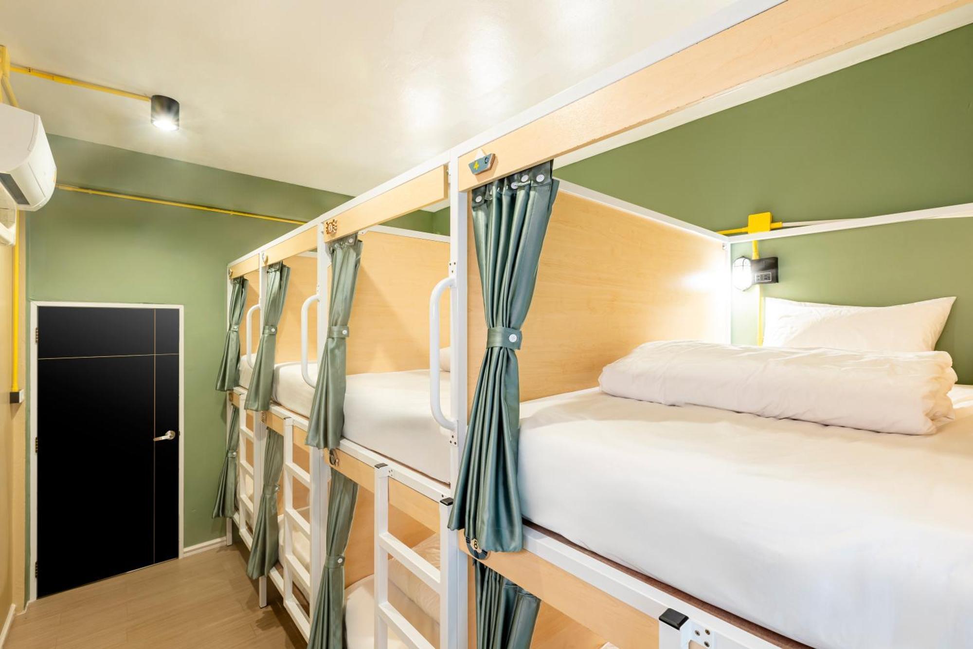 Sweett Lemon Hostel Patong Екстериор снимка