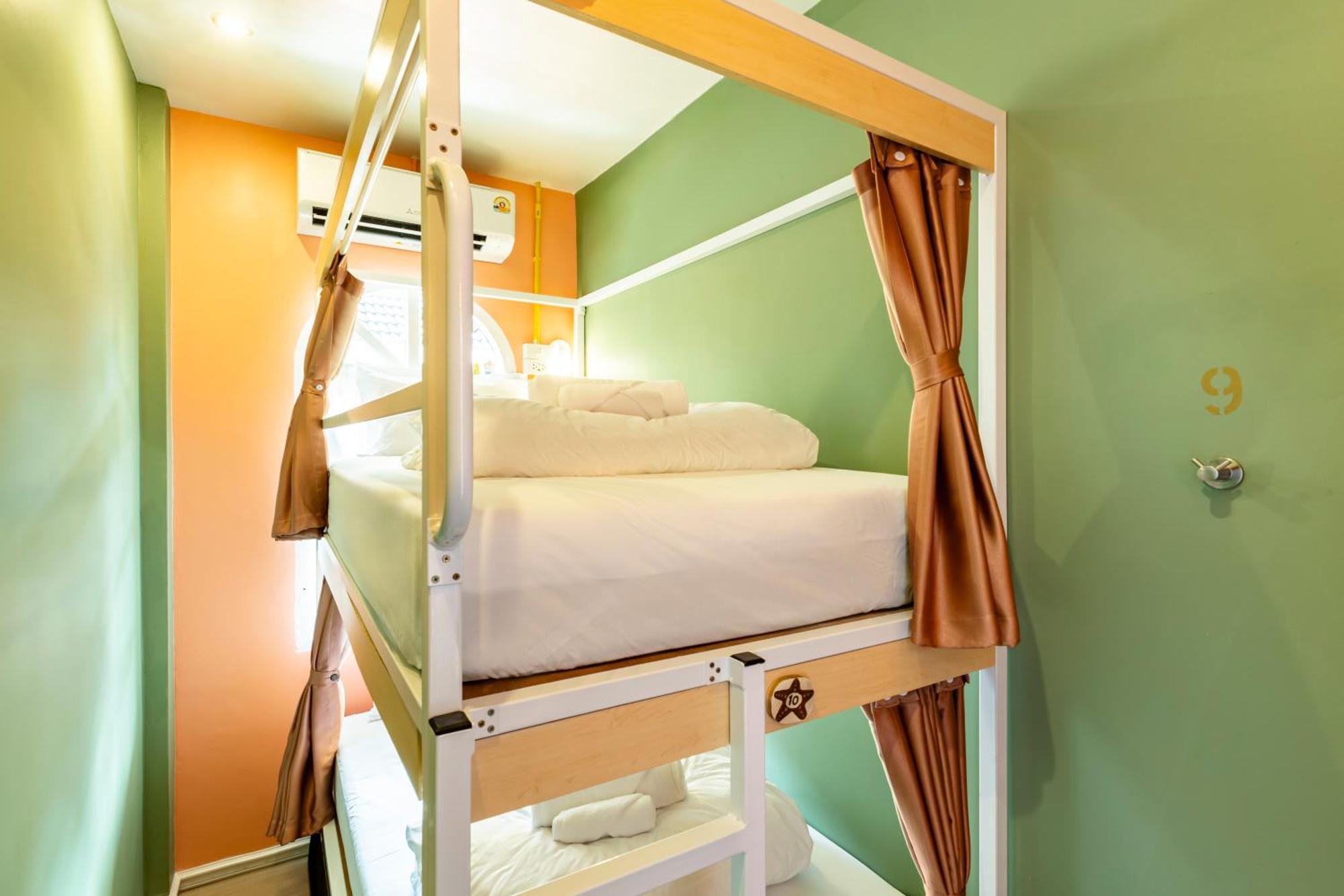 Sweett Lemon Hostel Patong Екстериор снимка