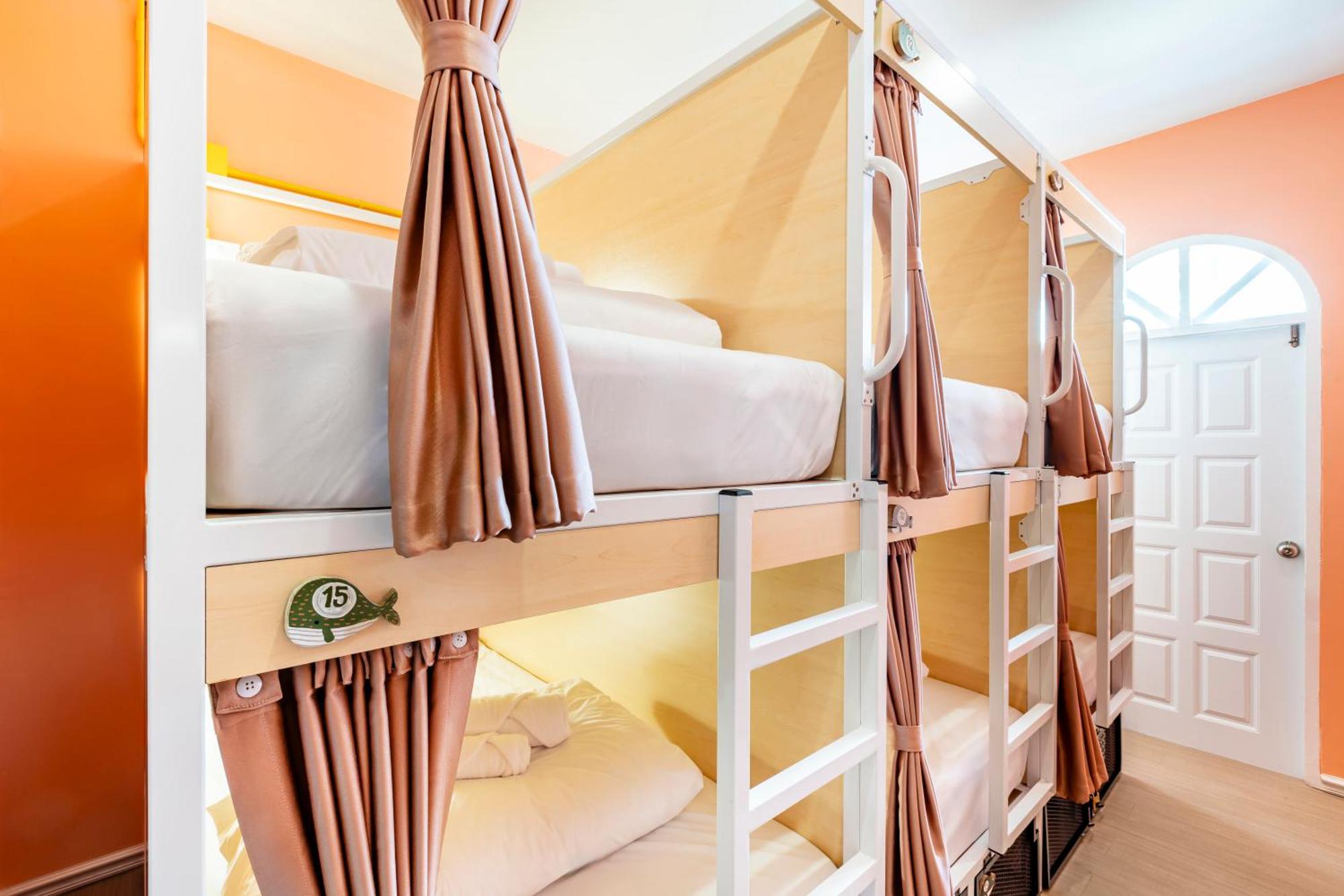 Sweett Lemon Hostel Patong Екстериор снимка